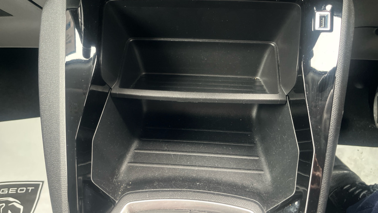 Peugeot 2008 1.2 PureTech Active Premium+ 5dr Petrol Estate